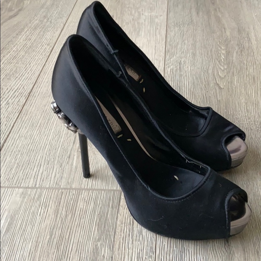 Black heels